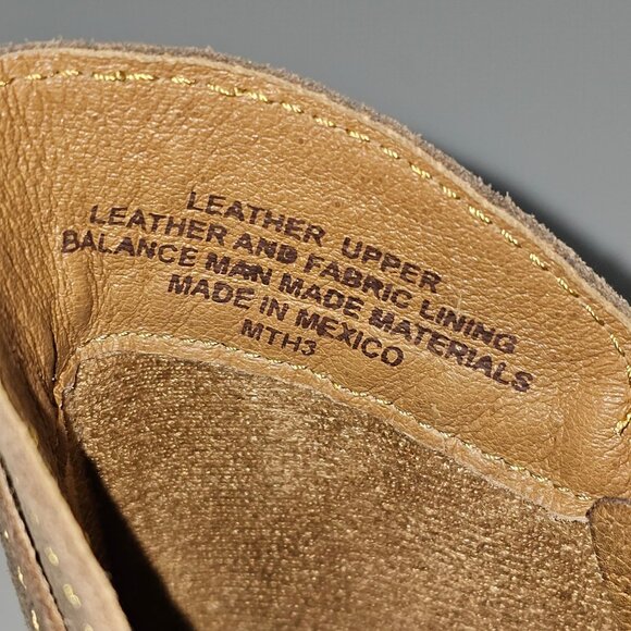 Born Malta II Ankle Bootie Womens 9 Brown Suede Distressed Western Cowboy NEW - Picture 13 of 15